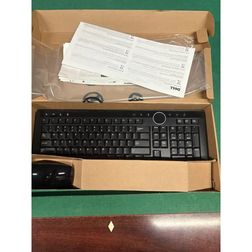 Dell Wireless Mouse And Keyboard - M815C Condition Unknown Dongle Not Included
